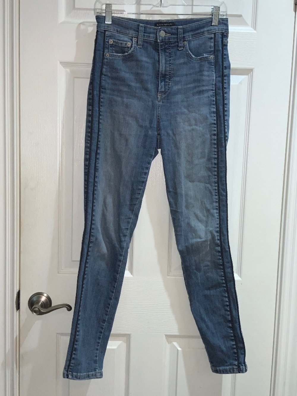 Banana Republic High Rise Skinny jeans side stripe detail Sz 27/4